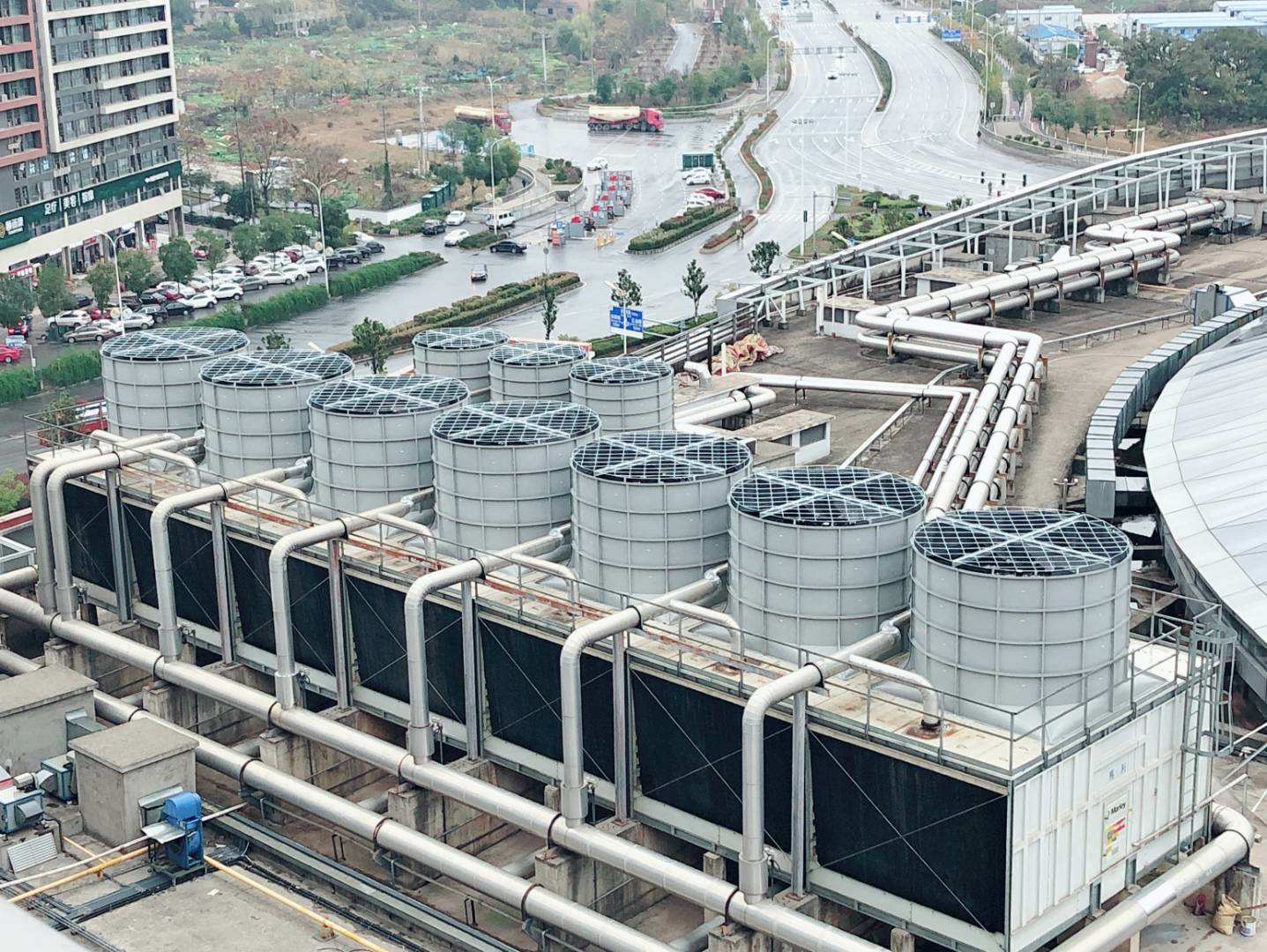 工業上使用的開式冷卻塔污染源如何解決？？